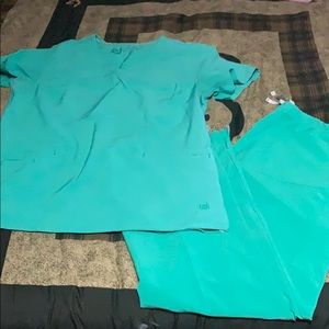 Scrub Set-Size M